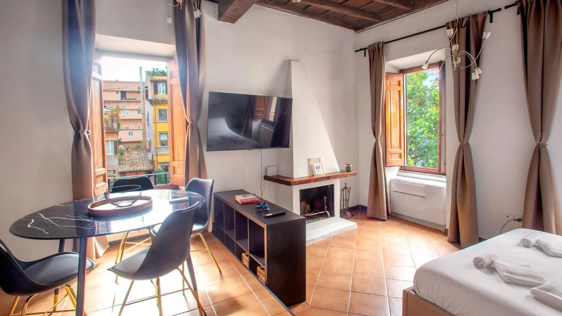 Villa Imperial House San Calisto 7 Roma Italia